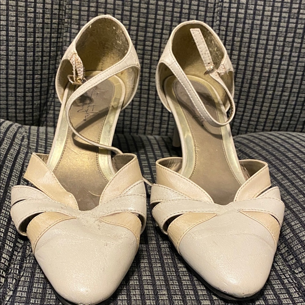 Soft Style Cream Women's Heels